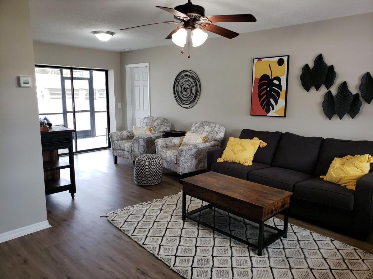 Shell Near The Sea, 2-Br Pet Friendly Home Венис Екстериор снимка