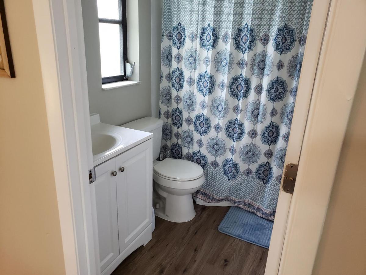 Shell Near The Sea, 2-Br Pet Friendly Home Венис Екстериор снимка