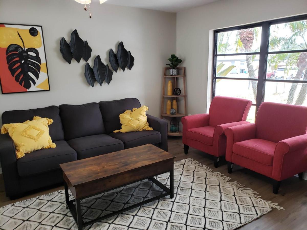 Shell Near The Sea, 2-Br Pet Friendly Home Венис Екстериор снимка